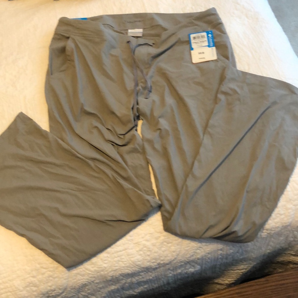 Columbia boot cut lightweight pants 16 NWT